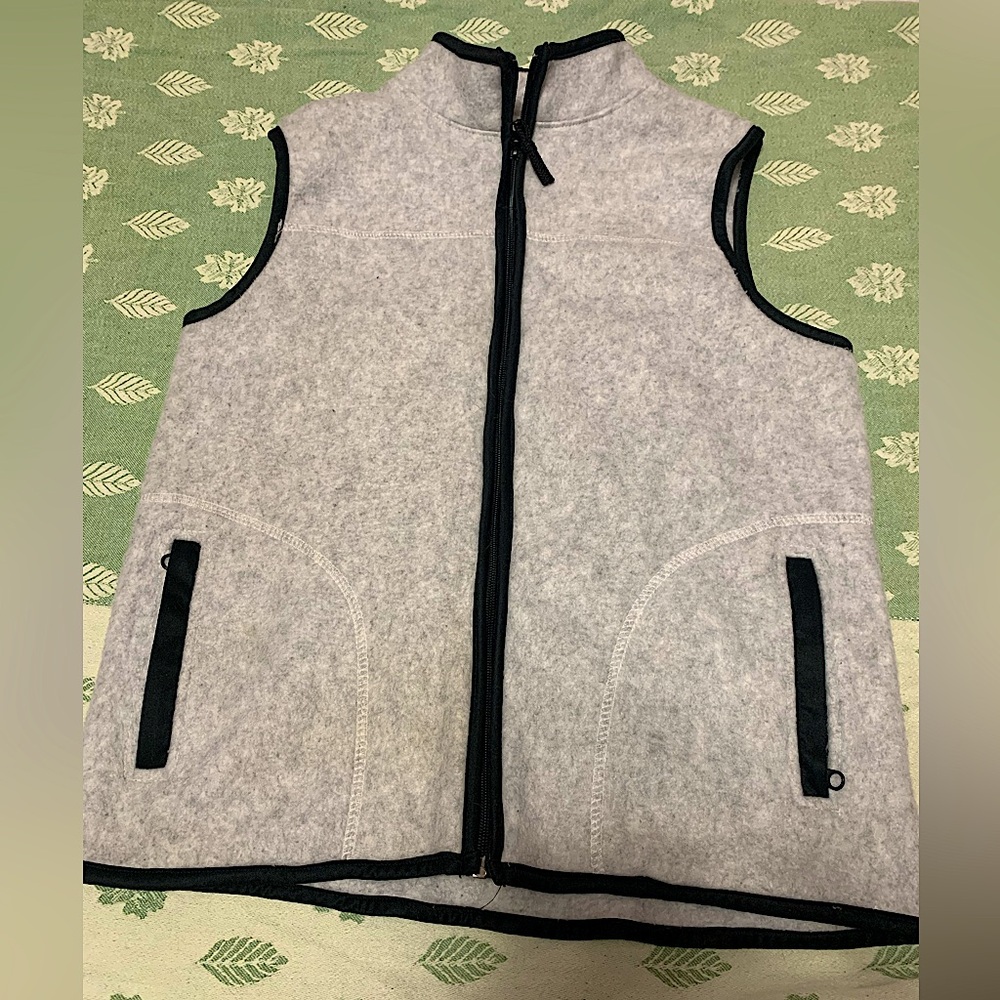 Women’s TKS Basics Gray Vest (M-10/12)